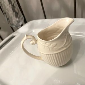 I. Godinger & Co. miniature Vine & Leaf creamer/milk/syrup